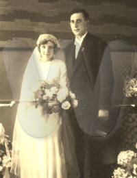 Imagebar/Max and Else Lion on their wedding day 1931.jpg